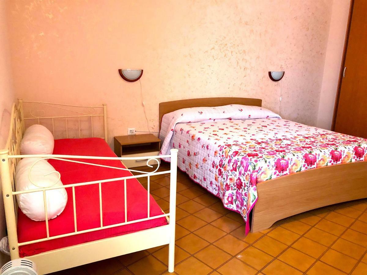 Apartment Romina Tergu Luaran gambar